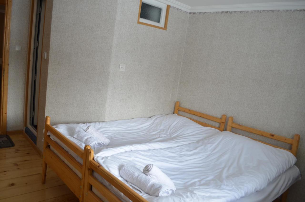 Guesthouse Qarim Mestia Ngoại thất bức ảnh