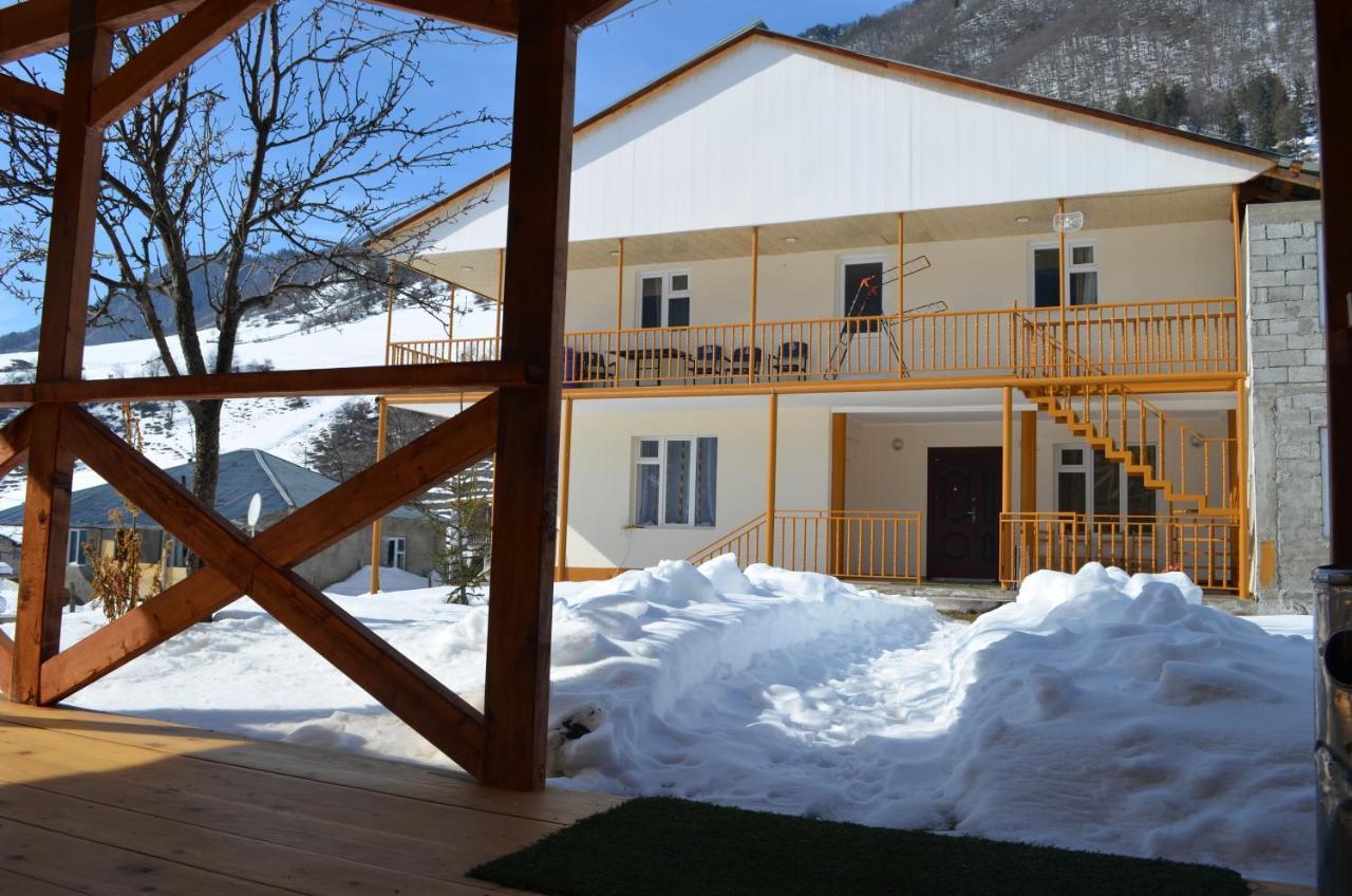 Guesthouse Qarim Mestia Ngoại thất bức ảnh